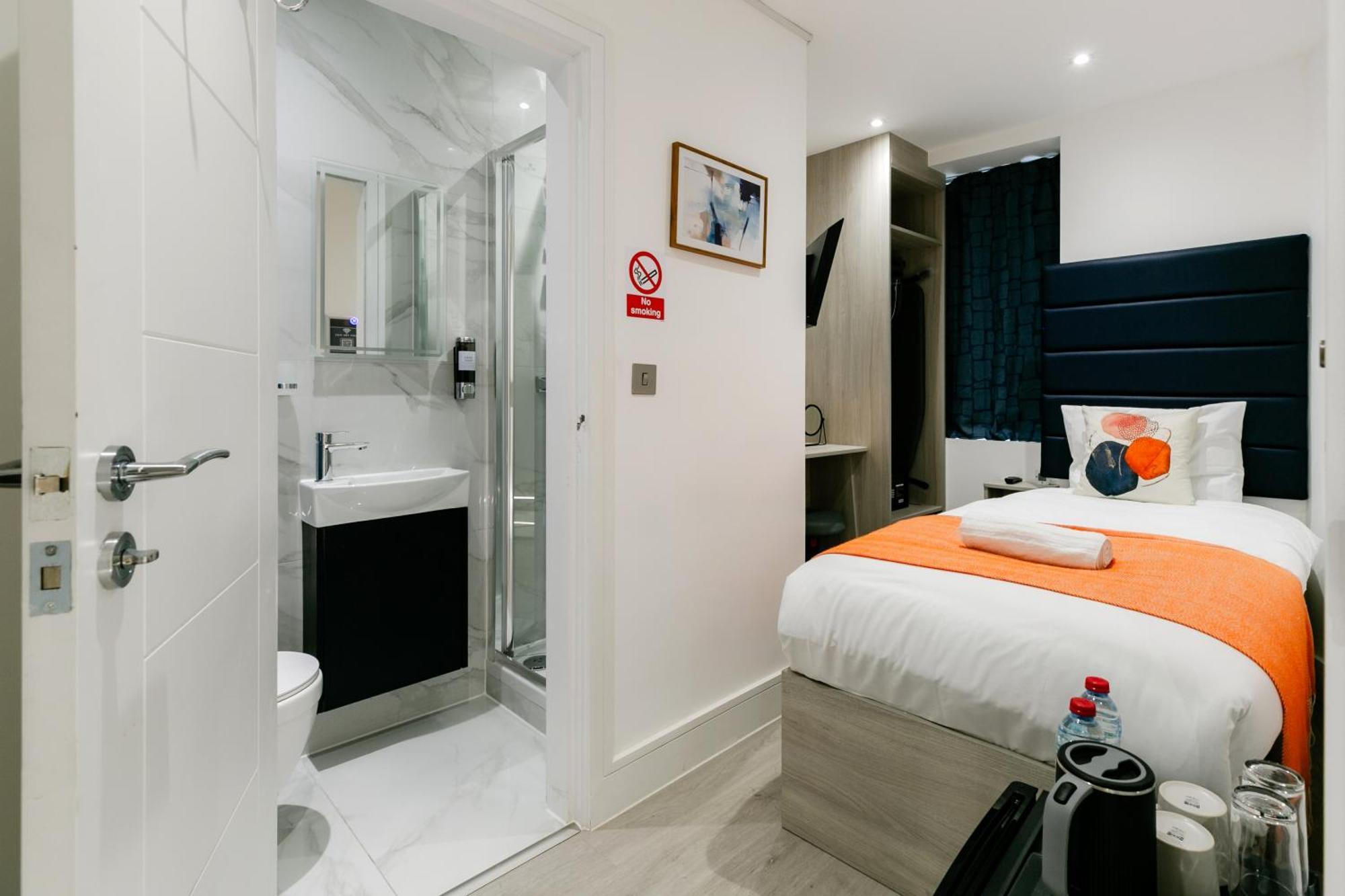 Upper Berkeley Hotel London